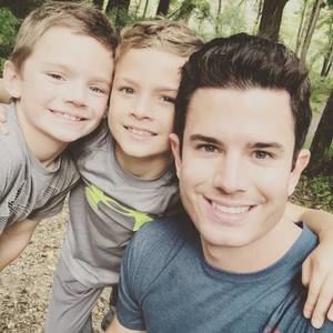 Meet your Posher, Travis